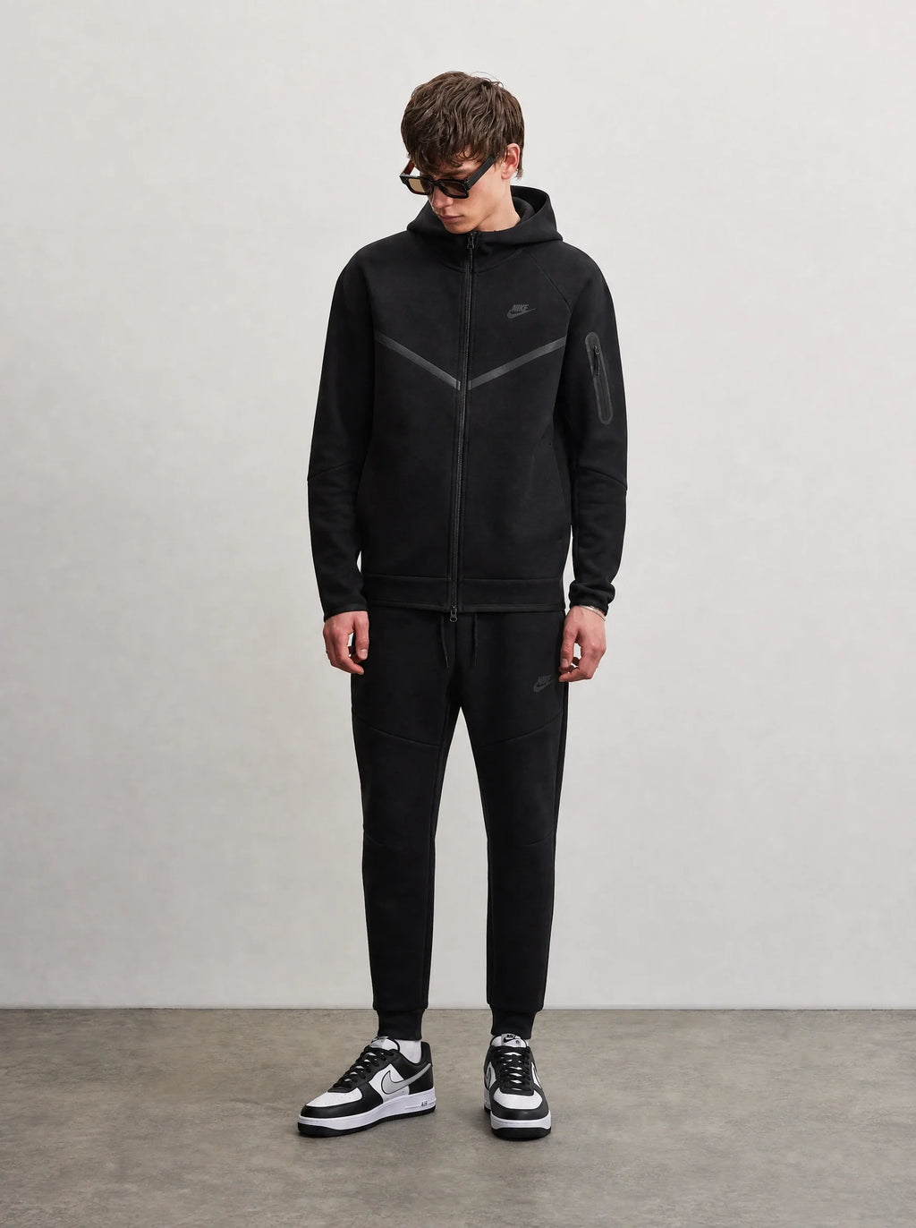 2026 Nike Tech Fleece Gri