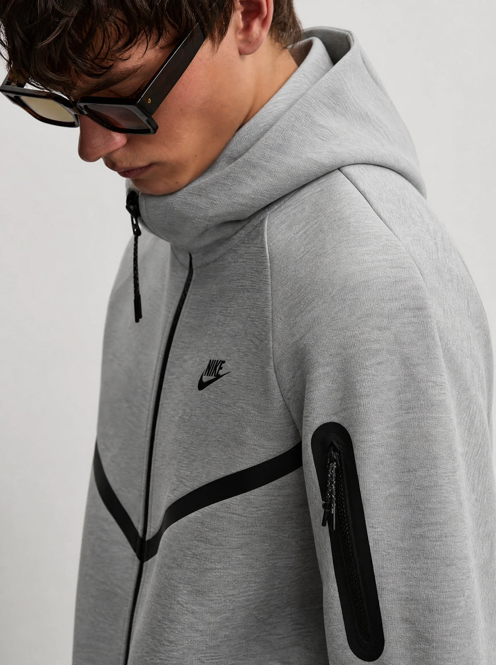 2026 Nike Tech Fleece Gri