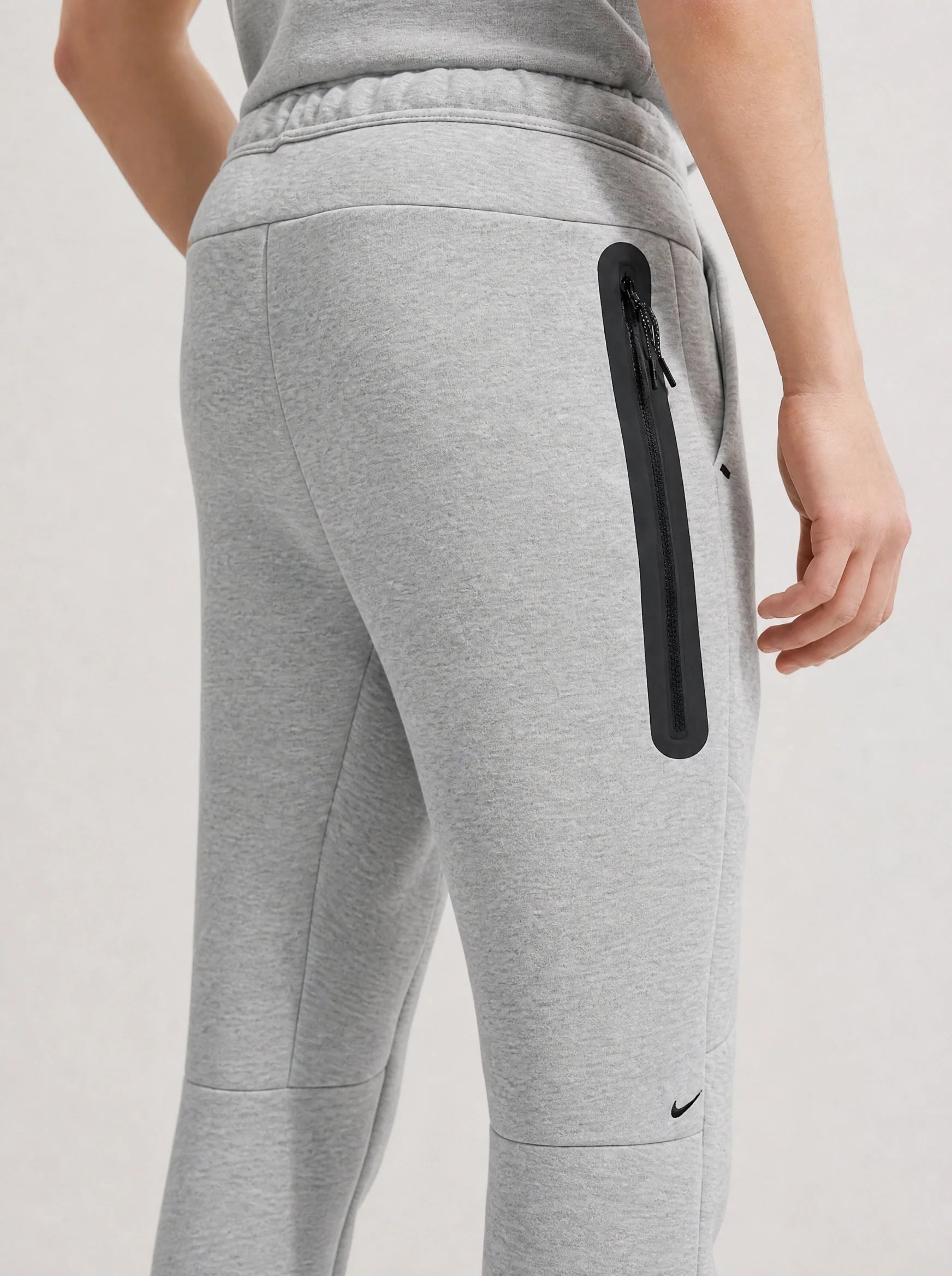 2026 Nike Tech Fleece Gri